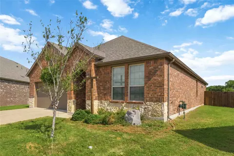 11005 Mustang Trl, Aubrey, TX 76227