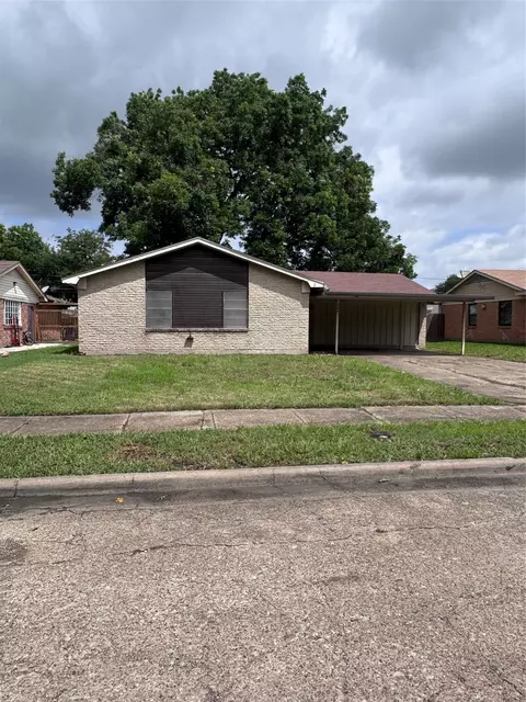 3241 Santiago Dr, Mesquite, TX 75150
