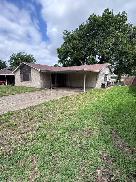 3241 Santiago Dr, Mesquite, TX 75150