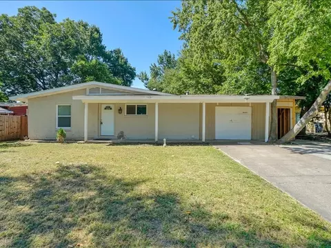 2108 Skylark Dr, Arlington, TX 76010