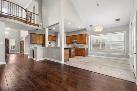 8381 Fullerton St, Lantana, TX 76226