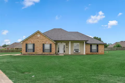 129 Wilburn Rd, Stonewall, LA 71078