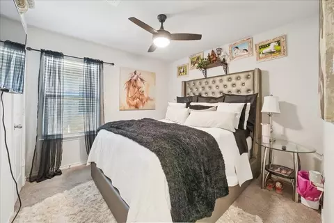 Bedroom - 136 Greengate Dr, Boyd, TX 76023 photo 2 of 3