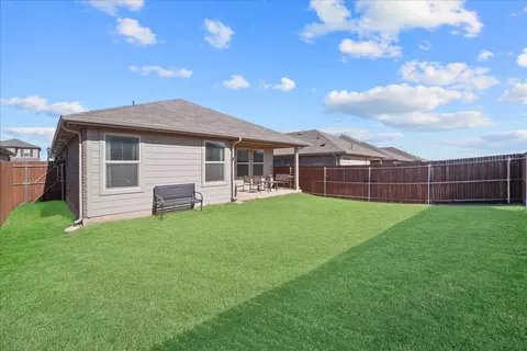Exterior - 136 Greengate Dr, Boyd, TX 76023 photo 7 of 8