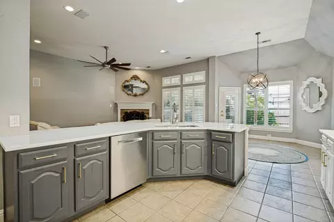 Kitchen - 2401 Brown Bear Way, Euless, TX 76039 photo 3 of 4