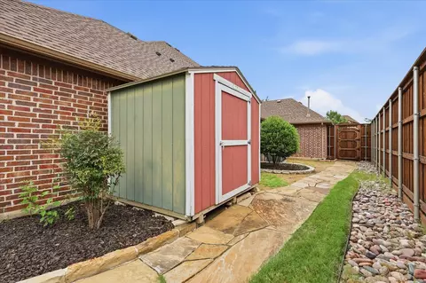 Exterior - 411 Devonshire Dr, Prosper, TX 75078 photo 8 of 12