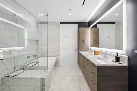 Bath - 7901 Windrose Ave #806, Plano, TX 75024 photo 1 of 6