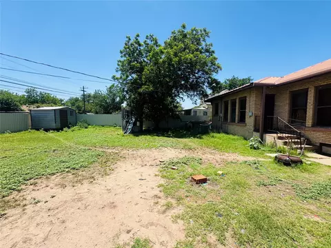 Exterior - 605 N 2nd St, Haskell, TX 79521 photo 2 of 5