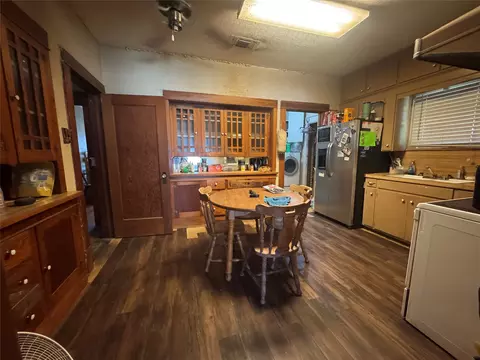 Kitchen - 605 N 2nd St, Haskell, TX 79521 photo 2 of 2