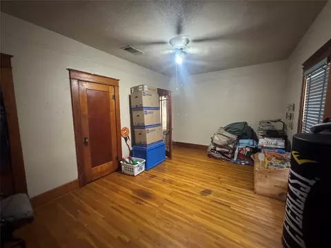Bedroom - 605 N 2nd St, Haskell, TX 79521 photo 2 of 3