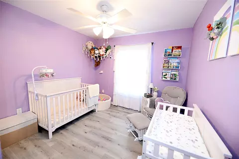 212 E Clay St, Bowie, TX 76230 photo 7