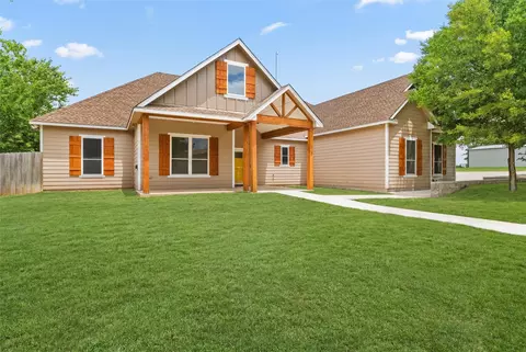 Exterior - 1754 Riverview Dr, Cleburne, TX 76033 photo 6 of 6