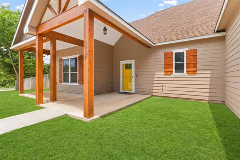 Exterior - 1754 Riverview Dr, Cleburne, TX 76033 photo 5 of 6