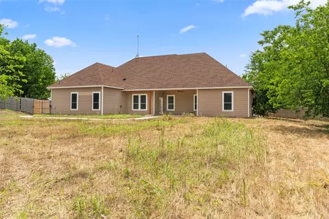Exterior - 1754 Riverview Dr, Cleburne, TX 76033 photo 3 of 6