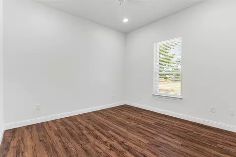 Bedroom - 1754 Riverview Dr, Cleburne, TX 76033 photo 4 of 8