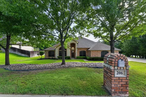 206 Utopia Trl, Weatherford, TX 76087