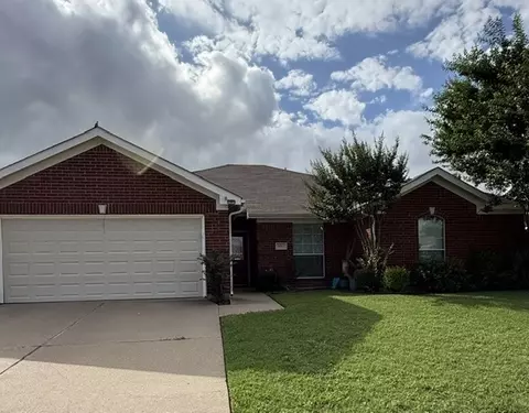 8513 Orlando Springs Dr, Fort Worth, TX 76123