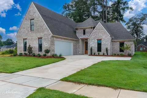 192 St Andrews Ln, Benton, LA 71006