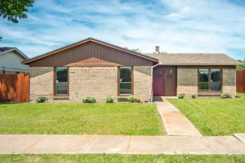 1125 Pleasant Valley Rd, Garland, TX 75040