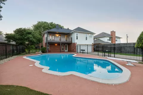 2318 Dana Dr, Rowlett, TX 75088