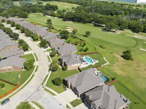 15601 Mirasol Dr, Fort Worth, TX 76177