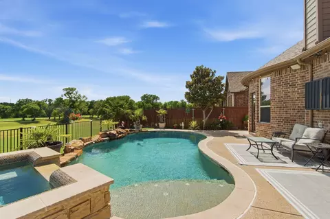 15601 Mirasol Dr, Fort Worth, TX 76177