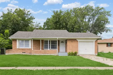 2513 Cumberland Dr, Garland, TX 75041