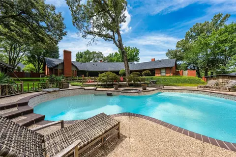 112 Willowbrook Dr, Athens, TX 75751