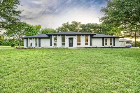 931 Meadow Dr, Rockwall, TX 75032