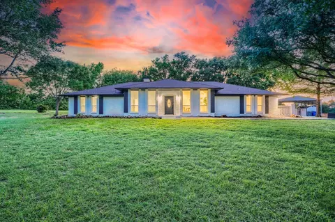 931 Meadow Dr, Rockwall, TX 75032