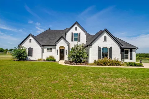161 El Dorado Trl, Millsap, TX 76066