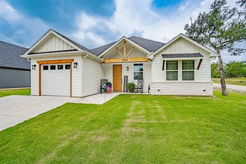 5900 S Lakeside Hills Ct, Granbury, TX 76048