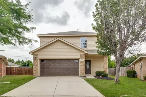 12161 Thicket Bend Dr, Fort Worth, TX 76244