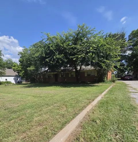 305 School House Rd, Paradise, TX 76073