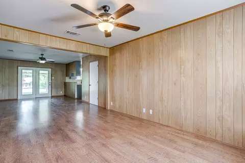 Living - 1413 Phillips St, Cleburne, TX 76033 photo 10 of 10