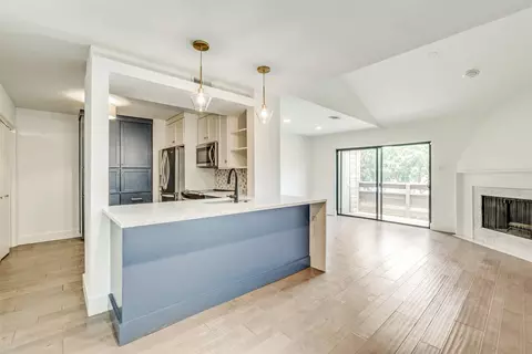 7640 W Greenway Blvd #8H, Dallas, TX 75209