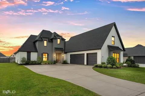 586 Corinth Cir, Bossier City, LA 71111