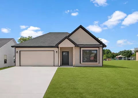 711 A D Mosley St, Ferris, TX 75125