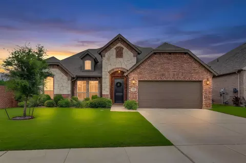 131 Hawks Ridge Trl, Burleson, TX 76028