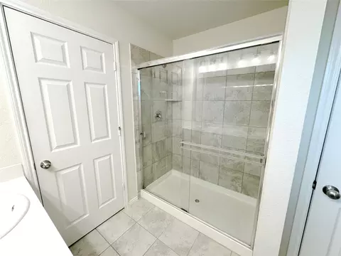 Bath - 1715 Ackerly Dr, Forney, TX 75126 photo 3 of 4