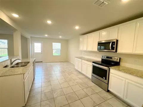 Kitchen - 1715 Ackerly Dr, Forney, TX 75126 photo 3 of 3