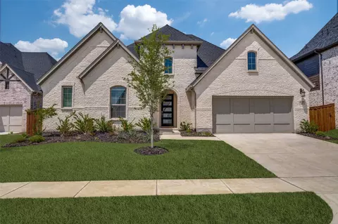 4212 Clydesdale Dr, Aubrey, TX 76227