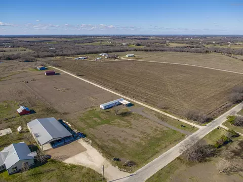 10136 County Road 418, Grandview, TX 76050