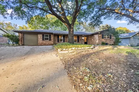 4112 Selkirk Dr W, Fort Worth, TX 76109