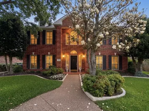 8008 Case Dr, Plano, TX 75025
