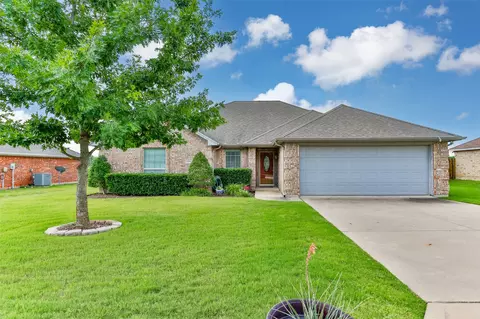504 Katie St, Lindsay, TX 76250