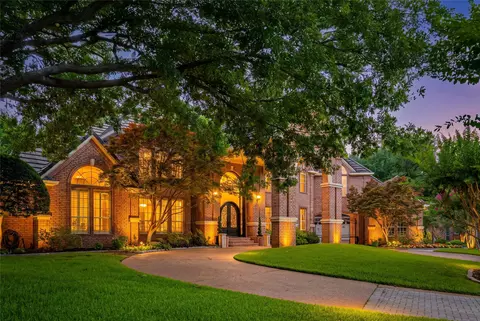 1313 Chatsworth Ct E, Colleyville, TX 76034