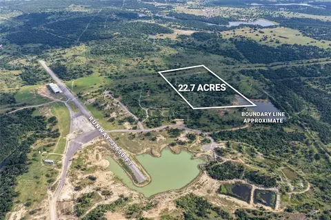 000 Runway Ct, Santo, TX 76472