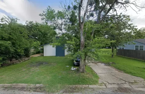 1605 Jackson St, Commerce, TX 75428