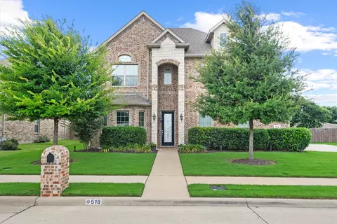 518 Dover Dr, Midlothian, TX 76065